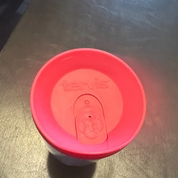 Tervis Tumbler with Pink Lid and Camper Design - Picture 7 of 7